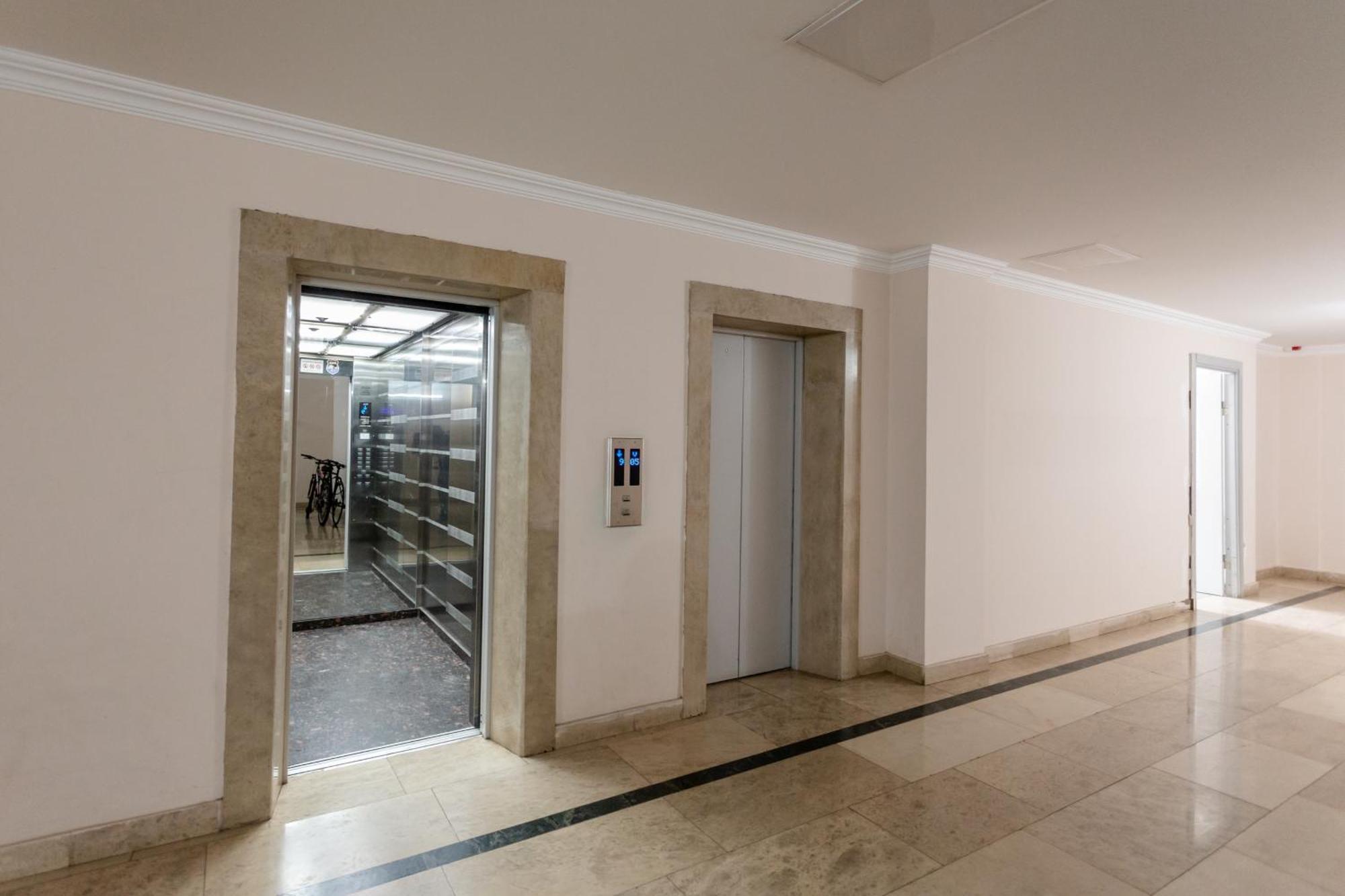 The Grand Apartment Lll Tbilisi Buitenkant foto