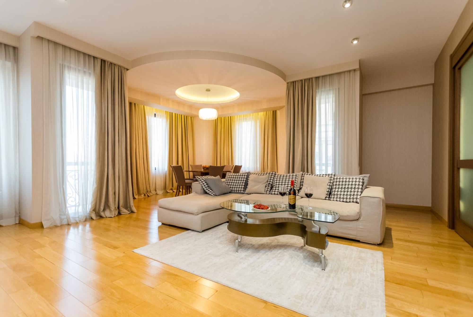 The Grand Apartment Lll Tbilisi Buitenkant foto